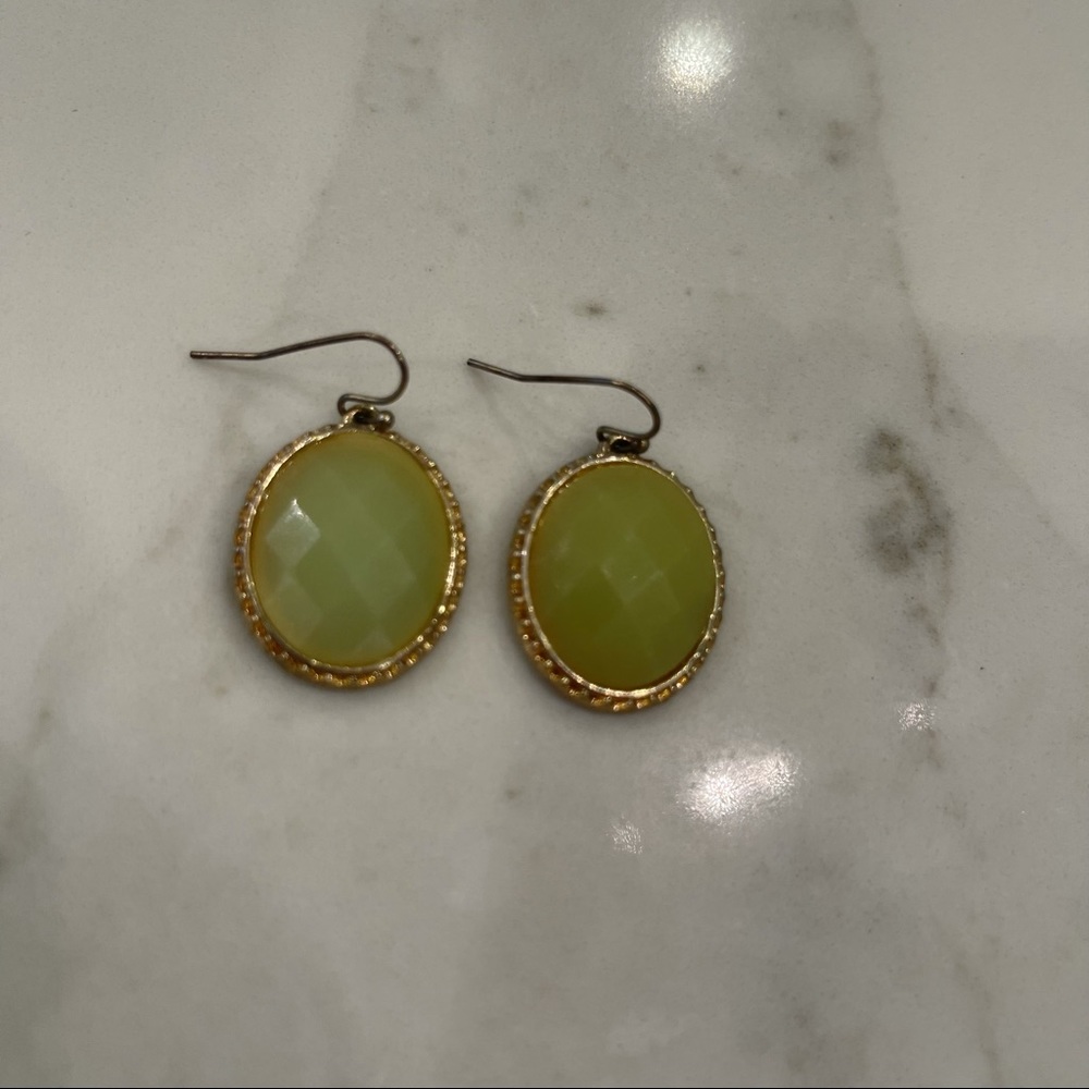 NWOT Green & gold oval drop earrings - Picture 2 of 8